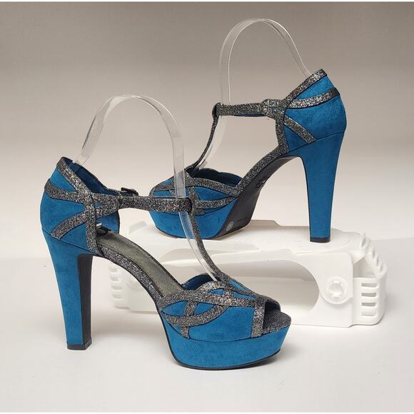 Gianni Bini Blainee T-Strap Ultra High Heel Tan Pump Sandal Shoes Size 7M - Picture 3 of 15